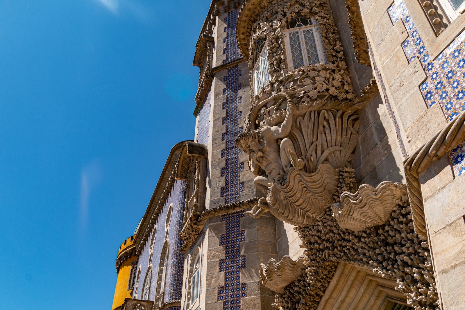 What Mistakes Should You Avoid When Visiting Pena Palace